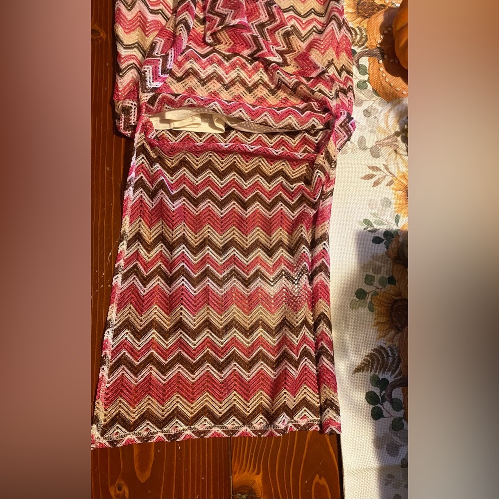 Open Knit Pink and White Chevron Pattern Halter Tie Maxi Dress - Picture 7 of 9